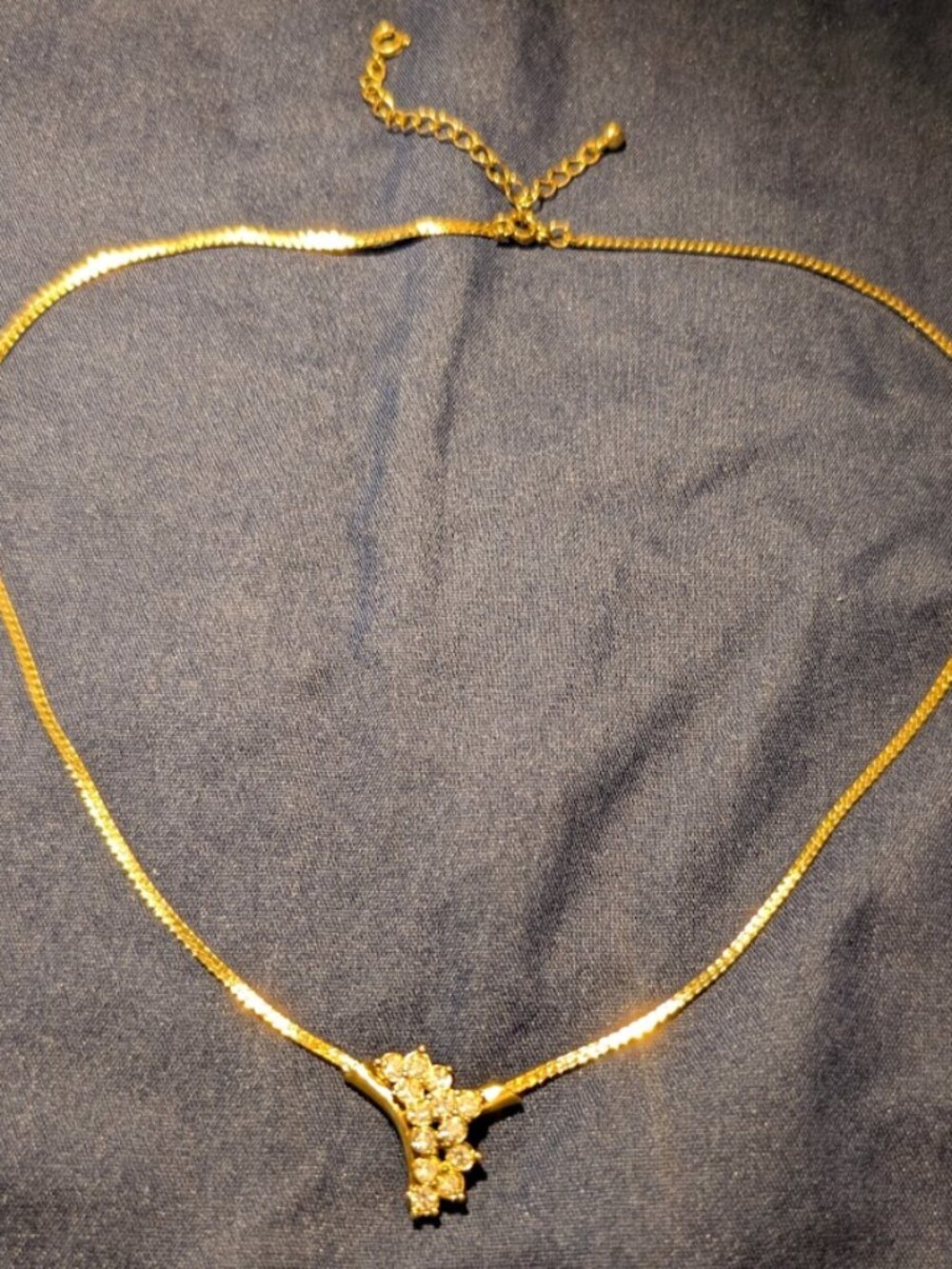 Vintage Gold Tone Herringbone Collar Necklace with Rhinestone Cluster Pendant